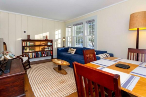 Quintessential Vt Cottage In Manchester Village